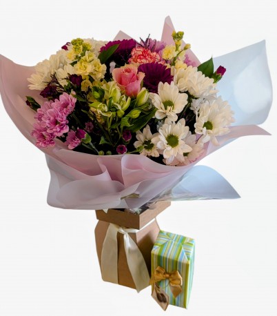 Seasonal Aqua Bouquet with Hames Chocolates