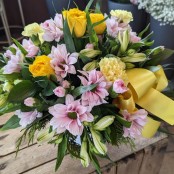 Petite Pot Arrangement